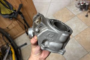 CILINDRO GAS GAS EC 125 da rettificare