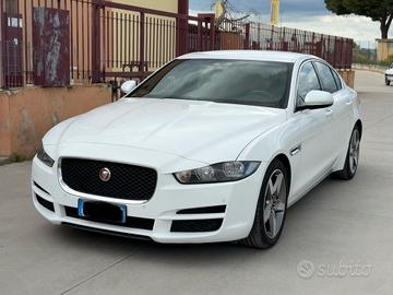 Jaguar XE 2.0 D Turbo aut. Pure