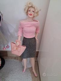 marylin monro bambola