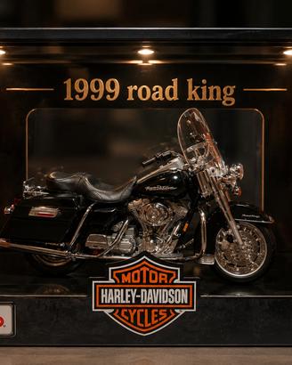modellino moto  1999 Road King Harley  Davidson 