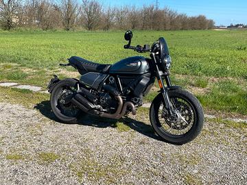 Ducati Scrambler 800 Nightshift del 2022