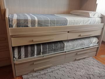 letto a castello estraibile+ scrivanie