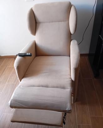 Poltrona elettrica sanitaria