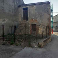 Immobile al centro del paese