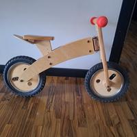 bicicletta in legno senza pedali 