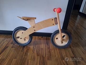 bicicletta in legno senza pedali 