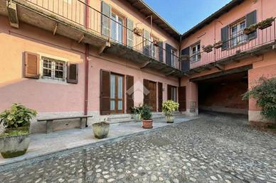 CASA DI CORTE A TREZZO SULL'ADDA