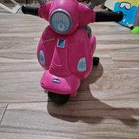 Vespa piaggio giocattolo rosa