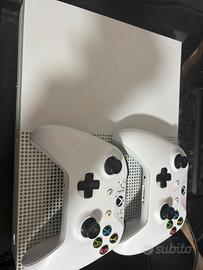 xbox one + 9 giochi + 2 controller
