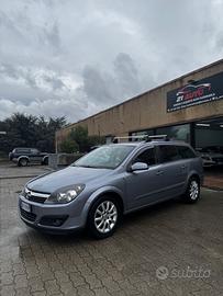 Opel Astra 1.6 16V Twinport Station Wagon Cosmo