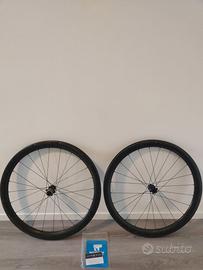 coppia ruote carbonio Reynolds 46mm-ciclismo-bici!