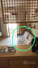 Letto singolo con letto sotto estraibile