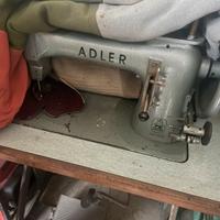 Macchina da cucire Adler
