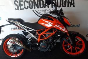 KTM 390 Duke