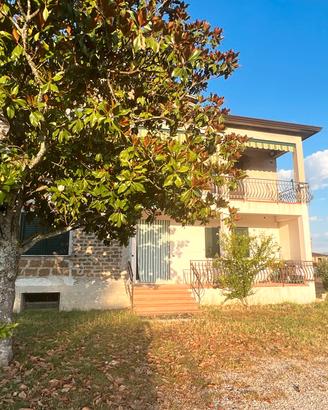 Appartamento con cantina e giardino a Cassino (FR)