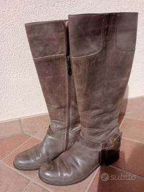 Stivali in pelle Bata n.39