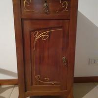 COMODINI ANTICHI