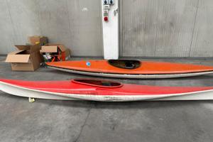 Kayak canoe in vetroresina