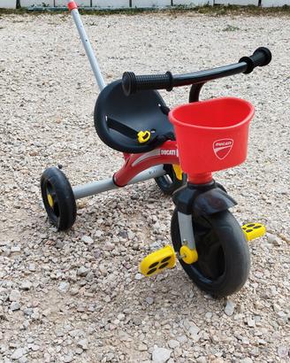 Triciclo Ducati con asta