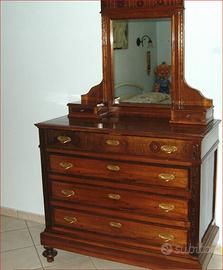 Cassettone con alzata prima metà '900