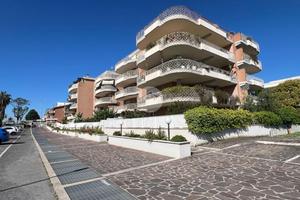 3 LOCALI A ROMA
