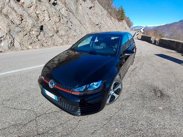 Volksvagen Golf 7 GTI
