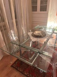 Tavolo in vetro