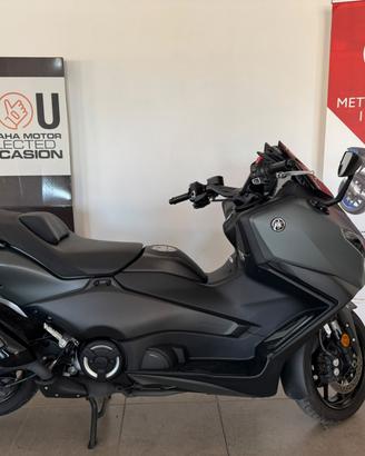 Yamaha TMAX 560