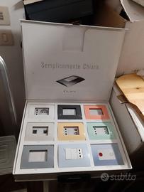 Valigetta marca ABB con placche luce.