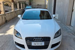 Audi tt s-line