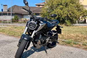 Honda CB125 R ABS