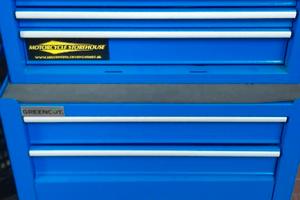 Carrello porta attrezzi