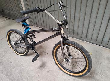 bicicletta bmx 