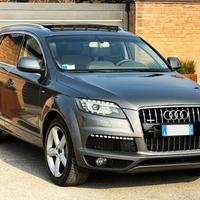 Audi Q7 3.0TDi 4x4 245cv-S-line-Tetto,Navi,Pele,Le