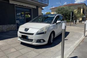Peugeot 5008 1.6 HDi 112CV Family