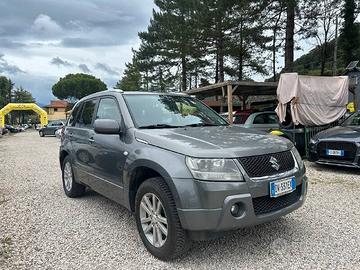 Suzuki Grand Vitara 1.9 DDiS 5 porte 4X4 TETTO