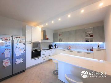 Rustico / Casale di 174 m² con più di 5 locali e b