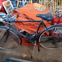 bicicletta con freni a bacchetta