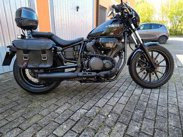 Yamaha XV 950 Bolt black line 