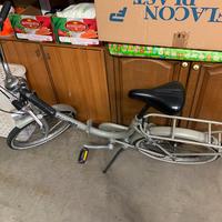 bicicletta pieghevole tipo Graziella 