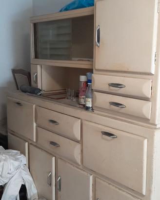 Cucina anni '30 in legno