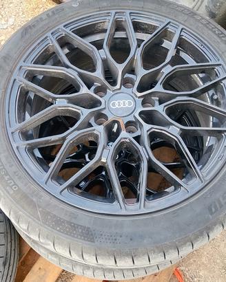 Cerchi + Gomme 225 45 r17 monta sia audi che bmw