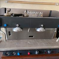 Banco bar vetrina frigo macchina caffe e macinino