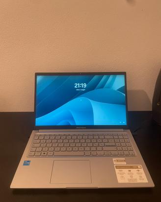 ASUS Vivobook 15