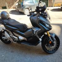 Honda xadv 750 nuovissimo 