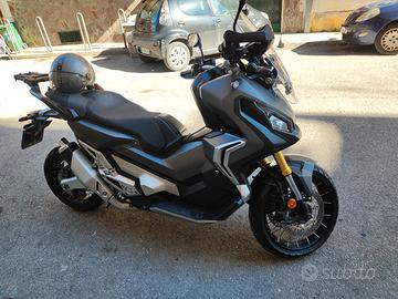 Honda xadv 750 nuovissimo 