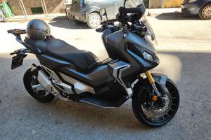 Honda xadv 750 nuovissimo 