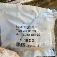 Adattatore per tubo multistrato 16x2 FAR