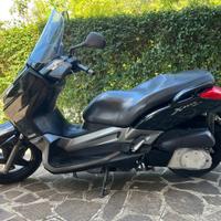 Yamaha X-Max 250 -2007
