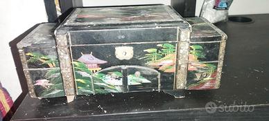cofanetto d'antiquariato 